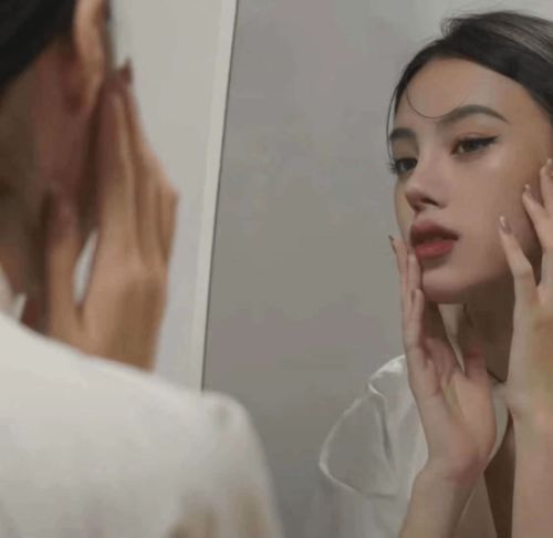 旧照片如何上抖音热门呢,旧照片如何上抖音热门呢