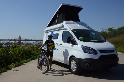 直播技巧房车视频,房车旅游直播靠什么赚钱