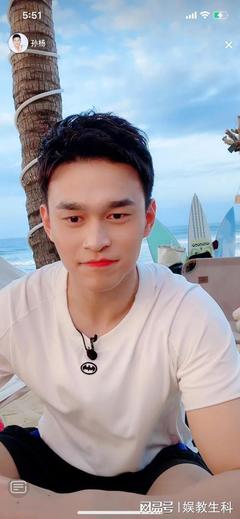 海边直播技巧男生,直播海边赶海的小说