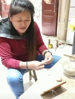 剥大蒜技巧直播,剥大蒜的方法