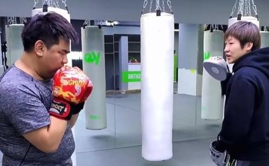 拳击直播技巧组合,拳击直播技巧组合有哪些