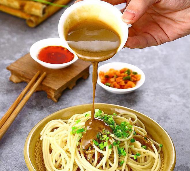 做油条技巧直播,专业做油条视频