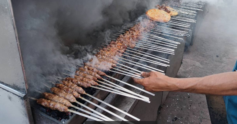 直播烤肉技巧视频,直播烤串