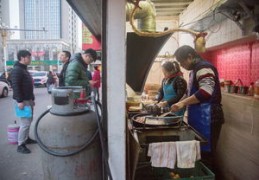 直播卖饼与腊肉的销售技巧探究
