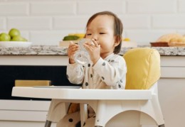 如何拍摄婴儿生活照并上热门，拍摄技巧与热门策略