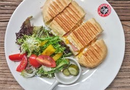 美食拍摄技巧，如何轻松上热门的美食视频创作指南