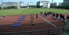 三级跳远怎么拍摄视频教程 VS 剪映拍摄零食教程图片怎么弄