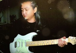 吉他弹唱如何走红，技巧与策略结合上热门之路