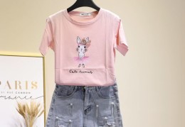 手机直播女装技巧，最佳服装展示角度与摆放指南