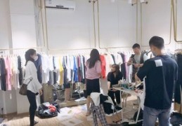 衣哥直播卖衣服技巧图,衣哥一场直播赚多少钱