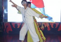 越剧清唱如何上热门