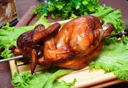 扒鸡技巧与食用指南，视频直播下载及品尝方式