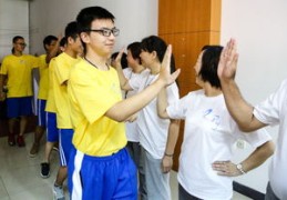 和平营地攻略，如何上热门及申请体验服全解析
