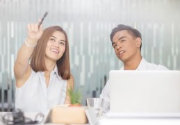 夫妻关系成为热门话题的背后故事