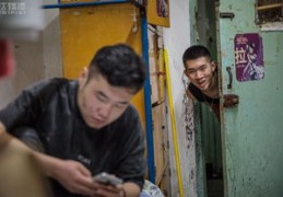短视频拍摄技巧，男生如何摆动作更自然？教学指南